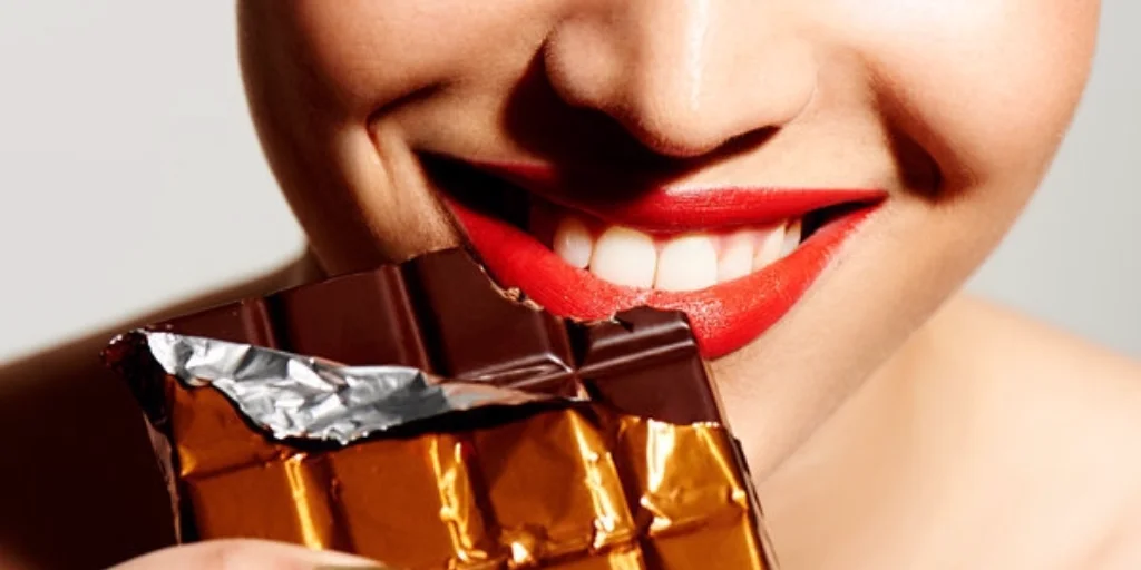 comer chocolate te hace feliz